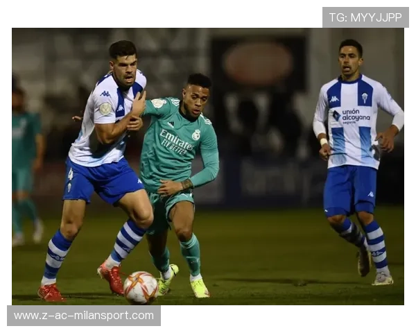 多特蒙德—雷纳托·桑切斯突破分球制造威胁